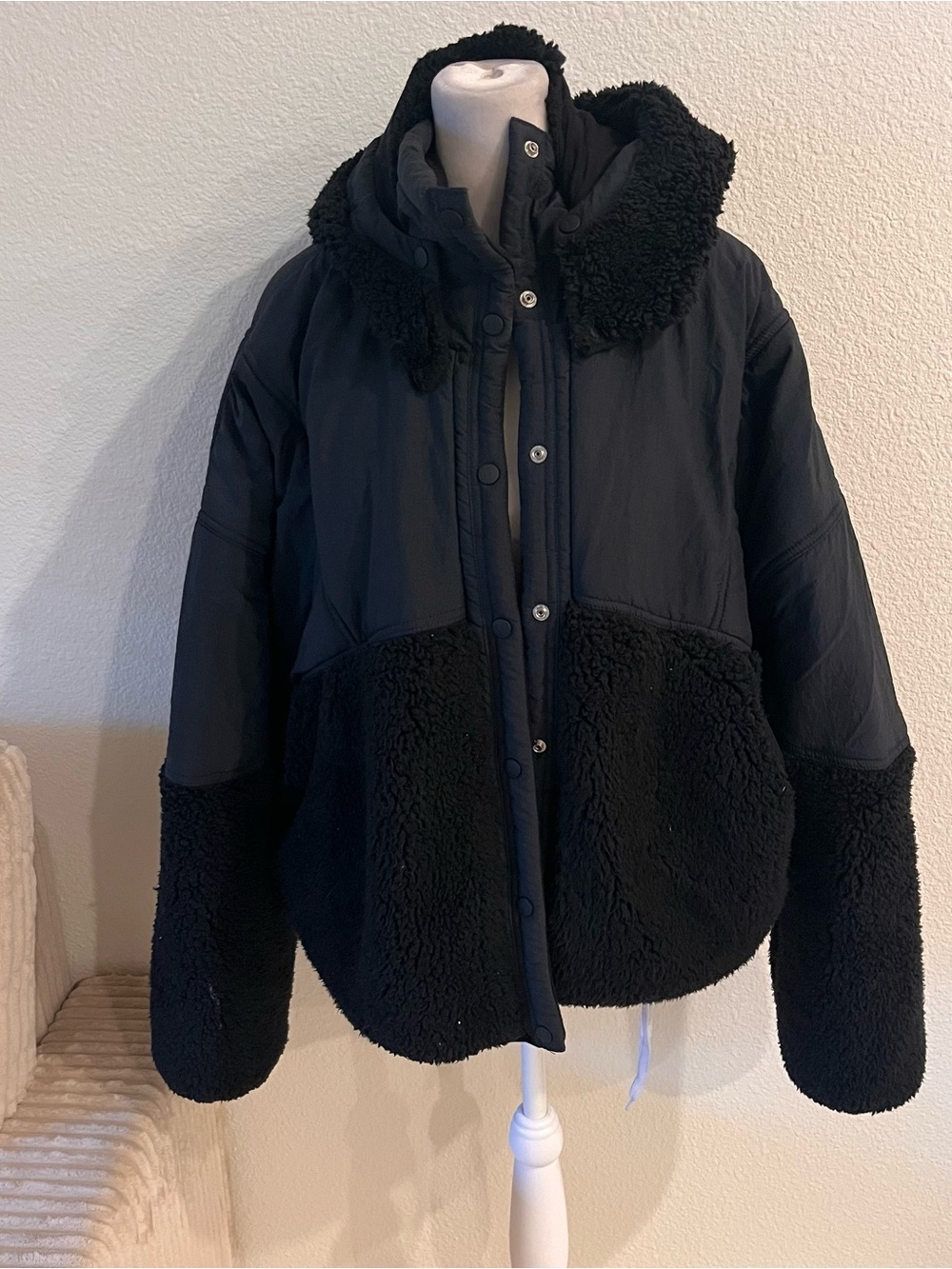 Free People Adventure Awaits Fleece jacket in black size L